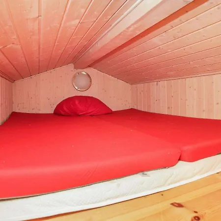Hotel 4 Person In Tranek R Faebaek