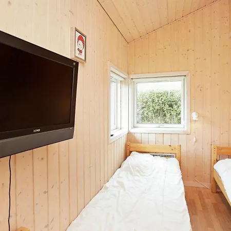 Hotel 4 Person In Tranek R